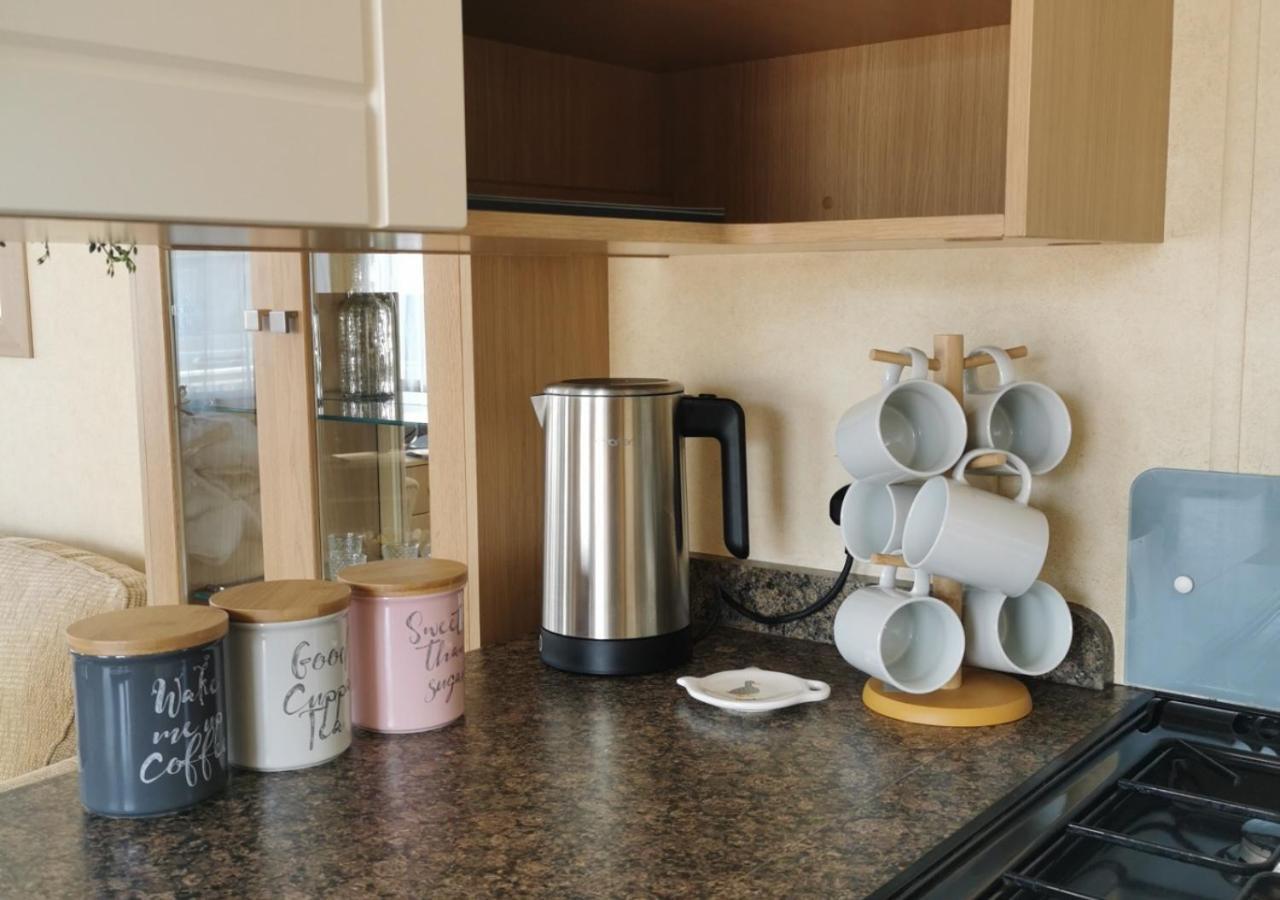 Tranquil 6 Berth Luxury Holiday Home Чичестер Экстерьер фото